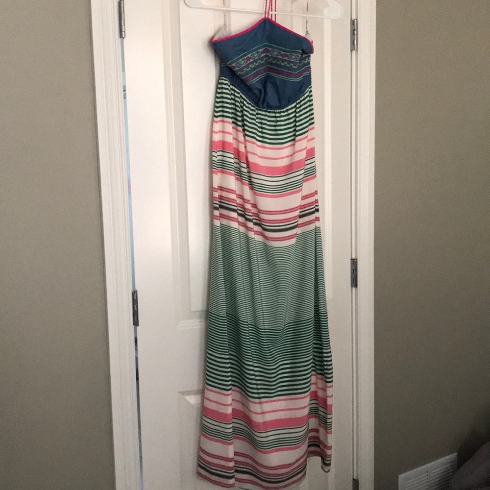 Smashing tomato maxi dress